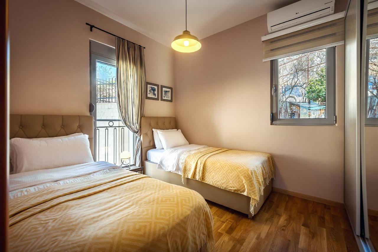 2Montenegro Limeta Apartments With Pool Kotor Kültér fotó