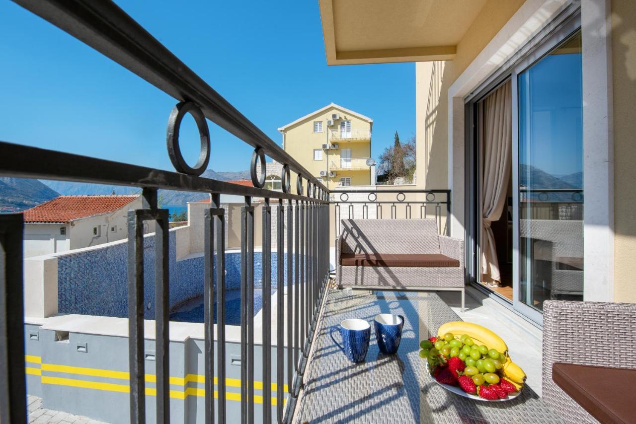 2Montenegro Limeta Apartments With Pool Kotor Kültér fotó