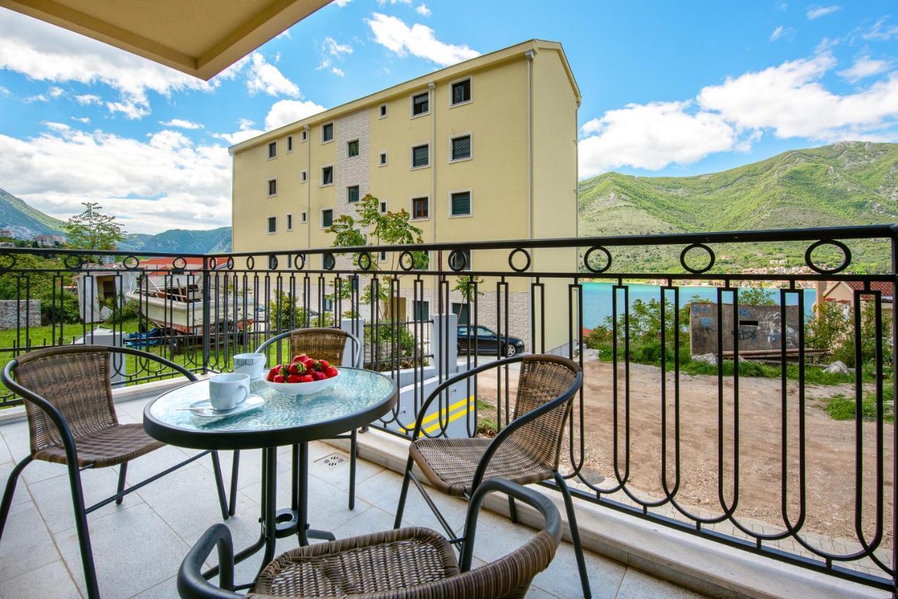 2Montenegro Limeta Apartments With Pool Kotor Kültér fotó