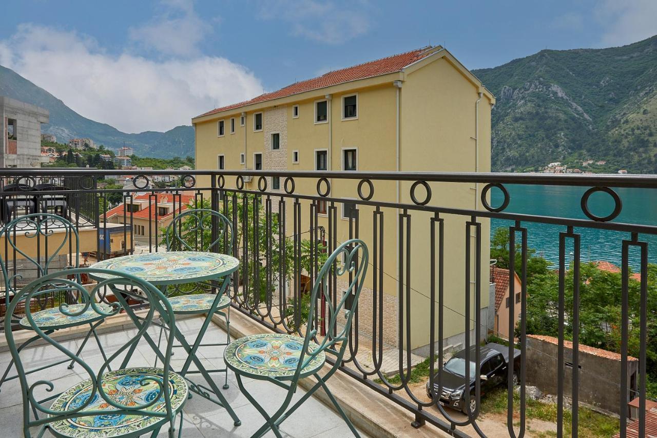 2Montenegro Limeta Apartments With Pool Kotor Kültér fotó