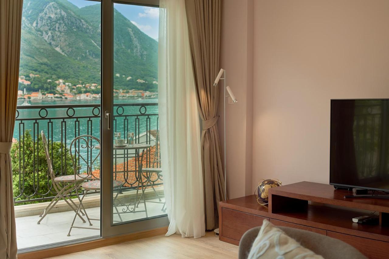 2Montenegro Limeta Apartments With Pool Kotor Kültér fotó