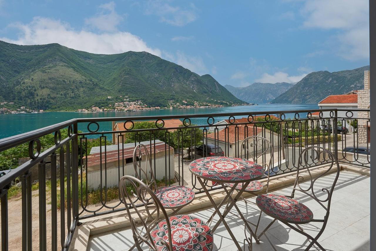 2Montenegro Limeta Apartments With Pool Kotor Kültér fotó